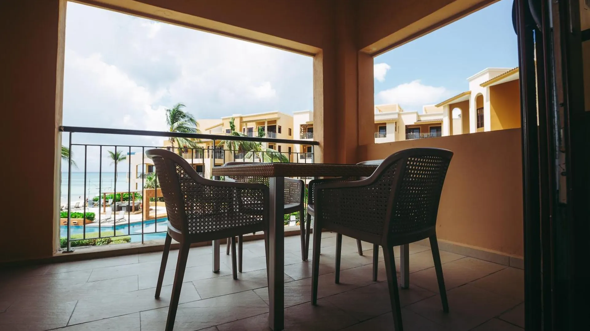 El Faro 204 Surf Two Bedrooms Apartment Ocean Front Playa del Carmen